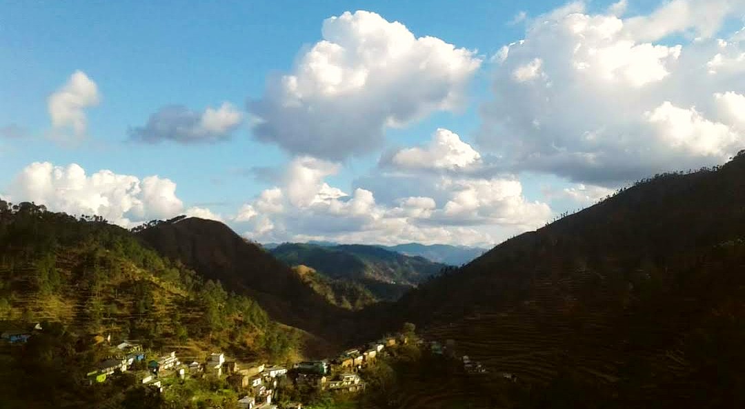 A Ready Help - Stories By Frieda McRae