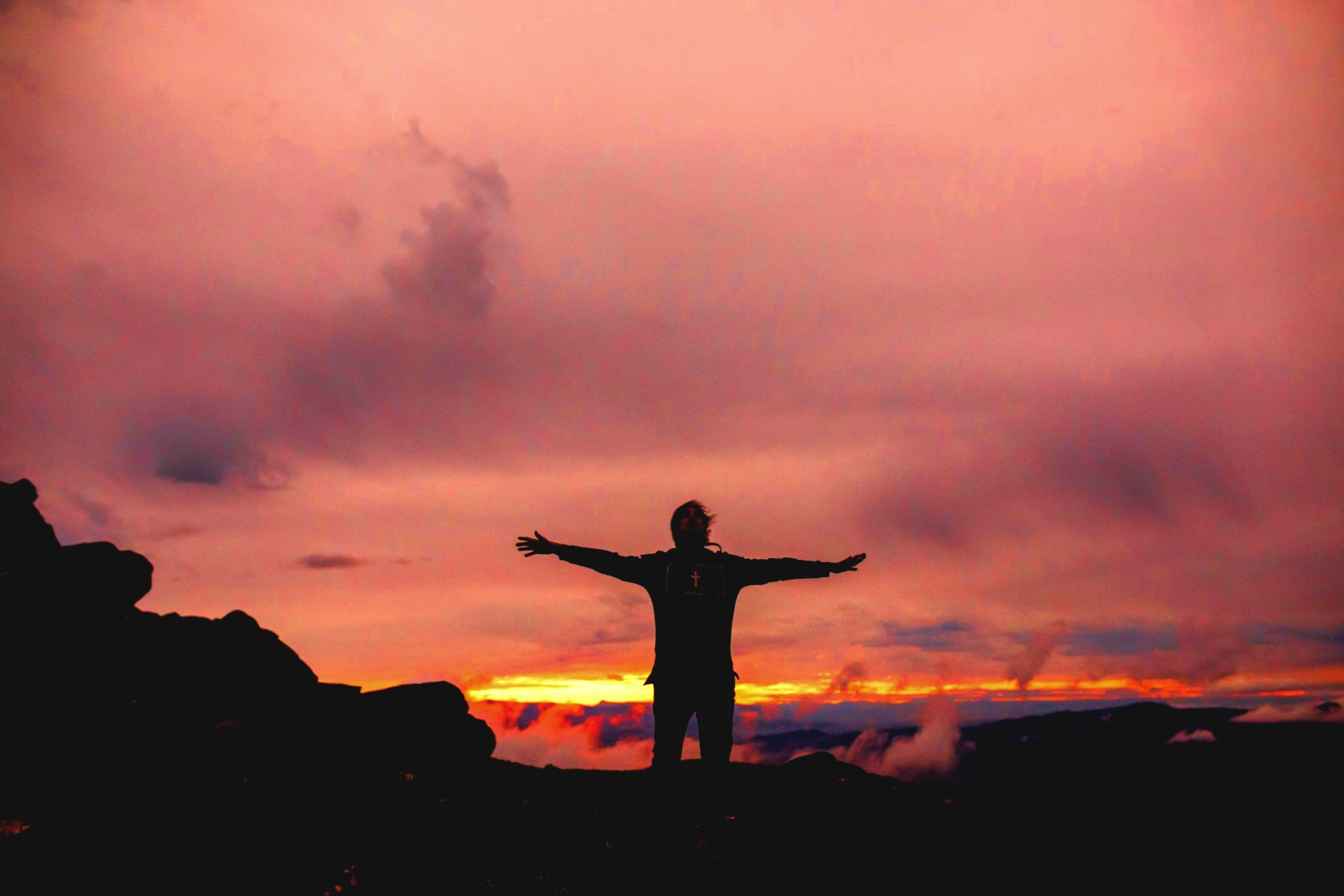 Veiled Eyes - Stories by Frieda McRae