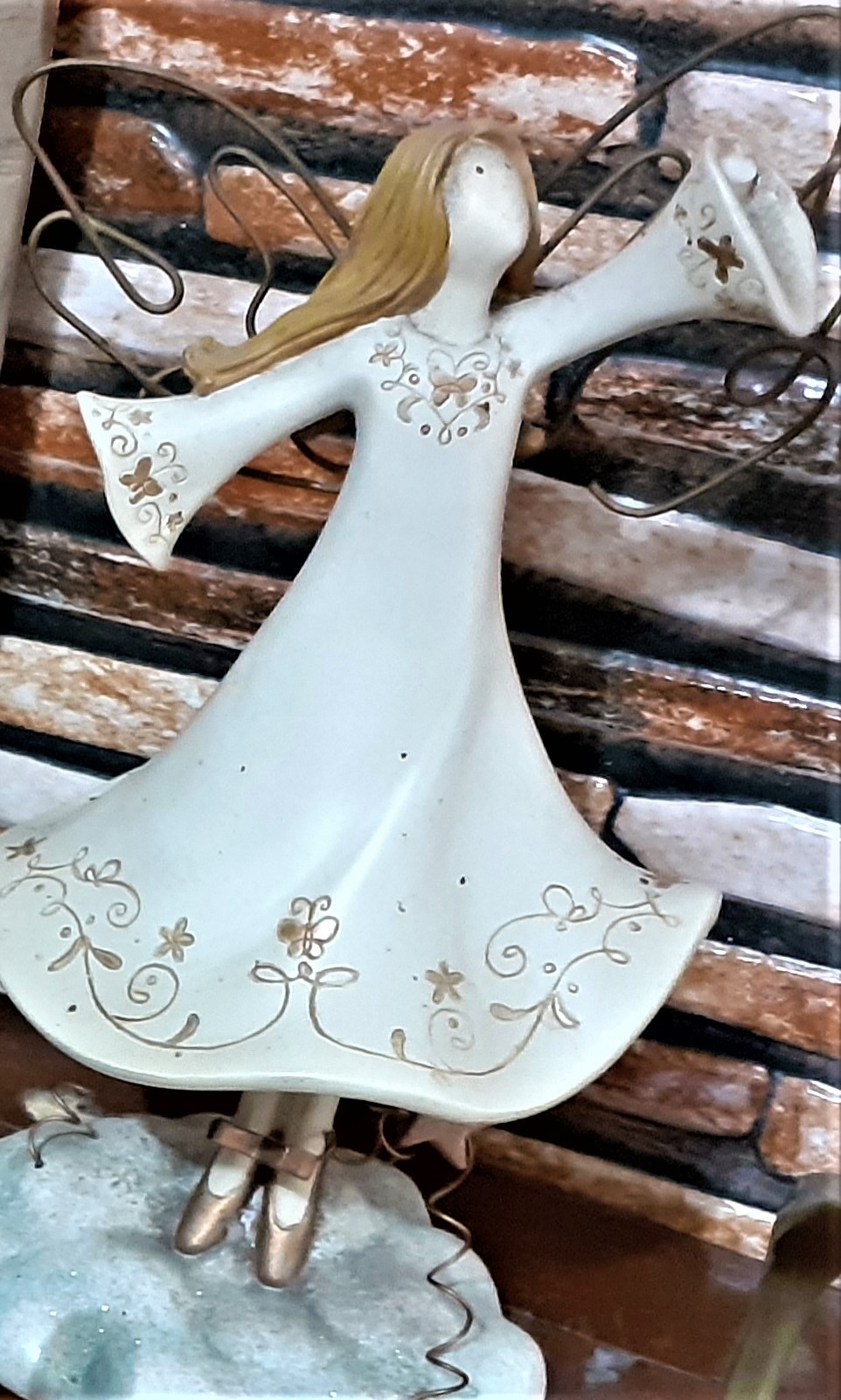 Finding The Way Home - Stories by Frieda McRae